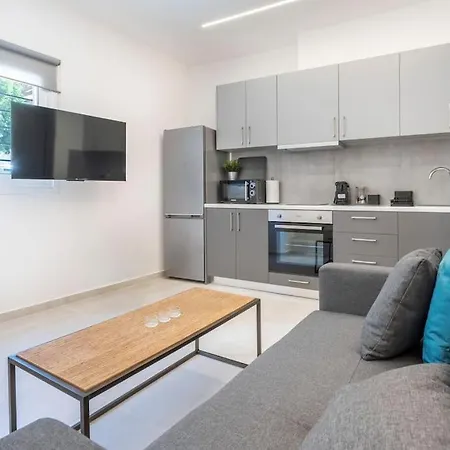 Apartment Oculus Irakleous 4 *