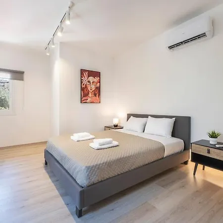 Oculus Irakleous 4 * Athens